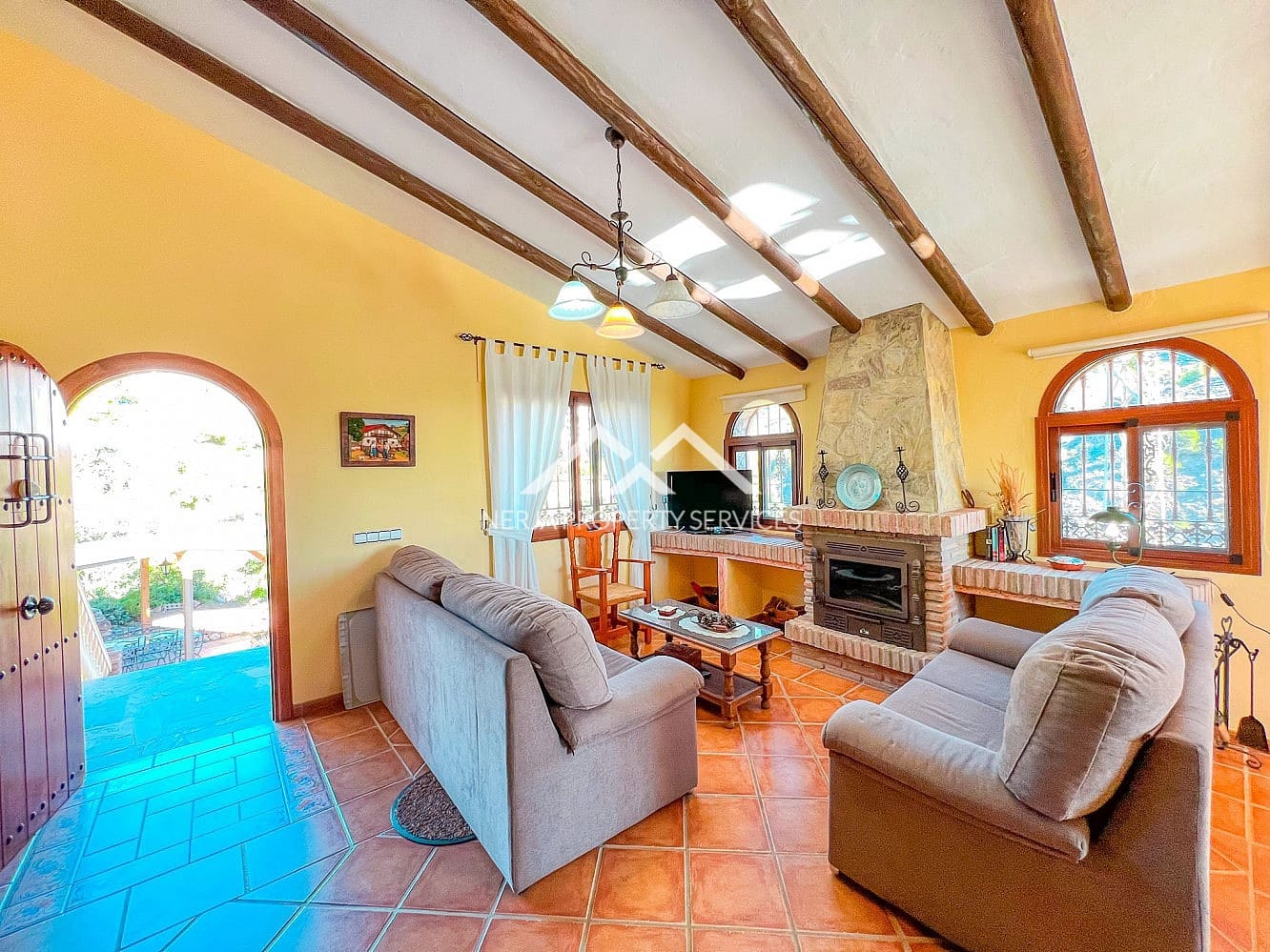 3 makuuhuone Huvila vuokrattavana paikassa Frigiliana mukana uima-altaan 
autotalli - 1 600 € (Ref: 7882316)