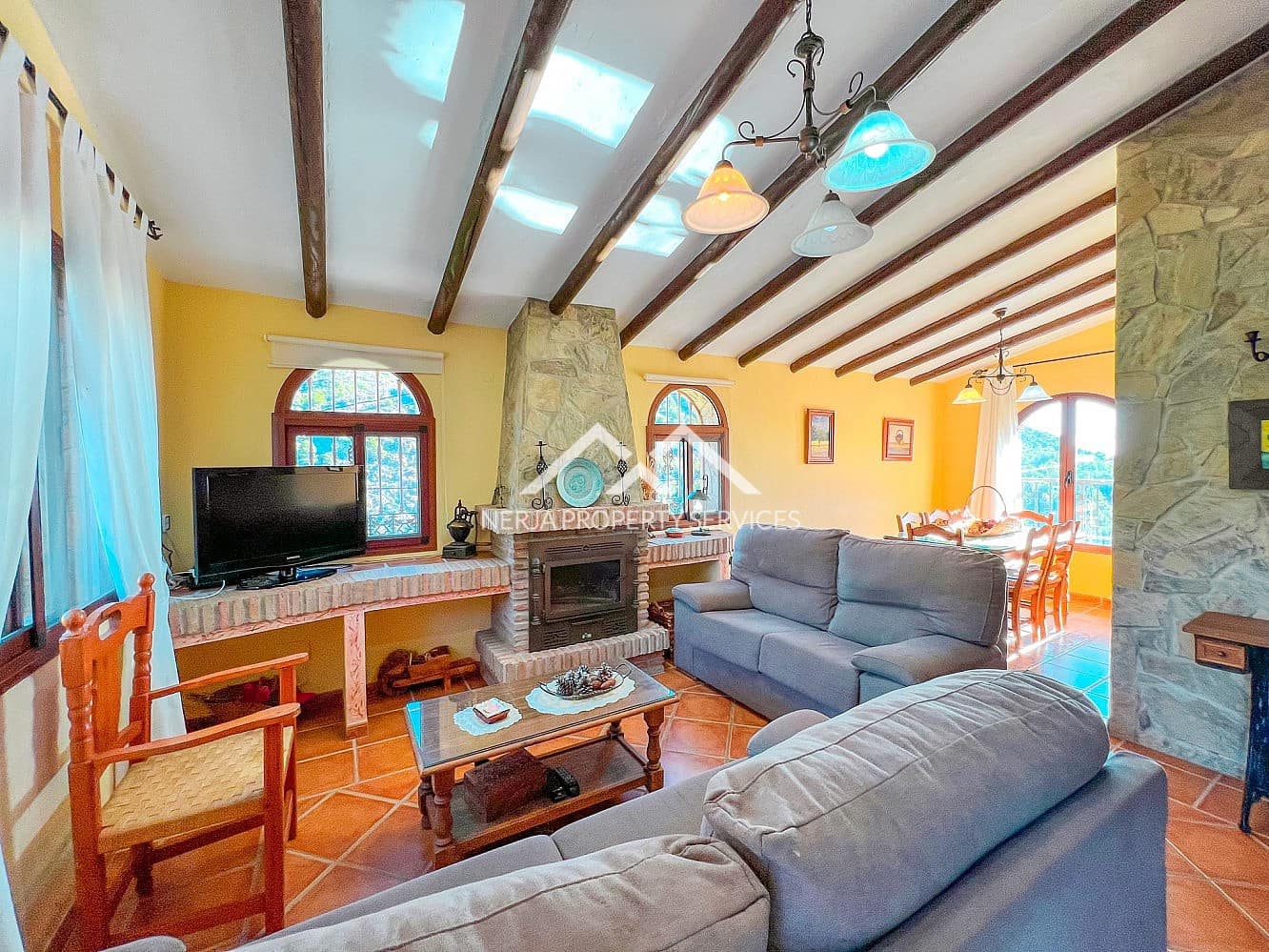 3 makuuhuone Huvila vuokrattavana paikassa Frigiliana mukana uima-altaan 
autotalli - 1 600 € (Ref: 7882316)