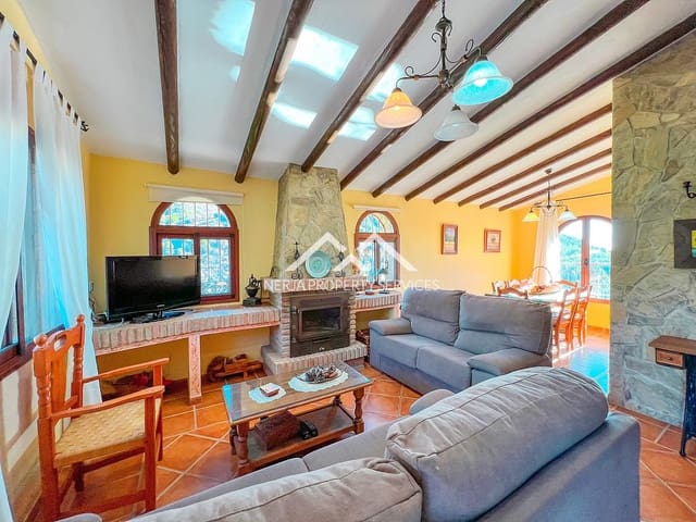 3 soveværelse Villa til leje i Frigiliana med swimmingpool garage - € 1.600 (Ref: 7882316)