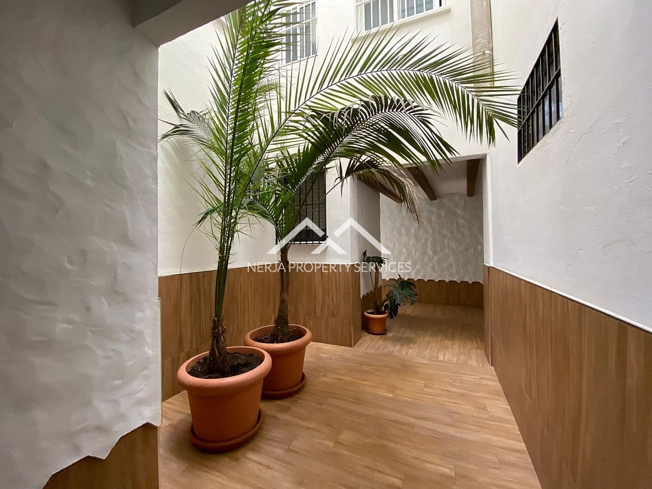 3 soverom Leilighet til leie i Nerja - € 1 100 (Ref: 7897444)