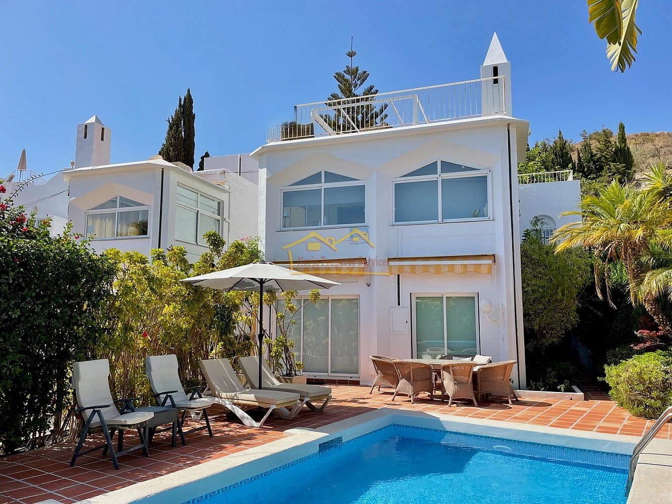 4 sypialnia Willa na sprzedaż w Nerja z basenem - 699 000 € (Ref: 7921662)