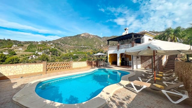 3 sovrum Villa till salu i Frigiliana med pool garage - 615 000 € (Ref: 7927775)