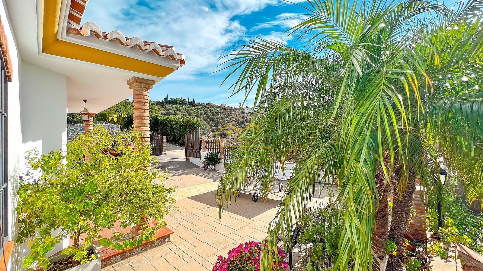 3 soveværelse Villa til salg i Frigiliana med swimmingpool garage - € 615.000 (Ref: 7927775)