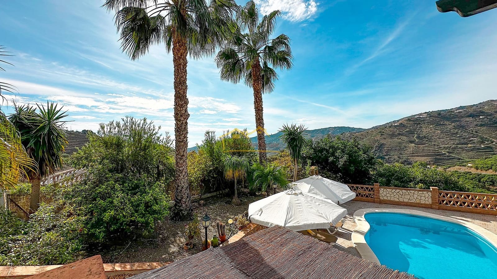 3 soveværelse Villa til salg i Frigiliana med swimmingpool garage - € 615.000 (Ref: 7927775)