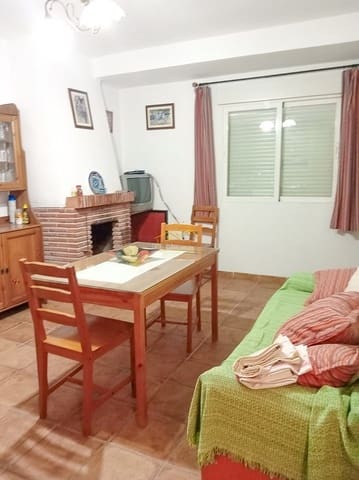 4 soveværelse Villa til salg i Jayena med garage - € 65.000 (Ref: 7963534)