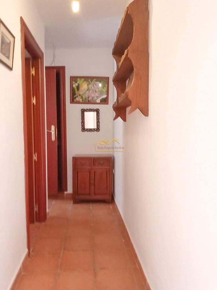 4 soveværelse Villa til salg i Jayena med garage - € 65.000 (Ref: 7963534)