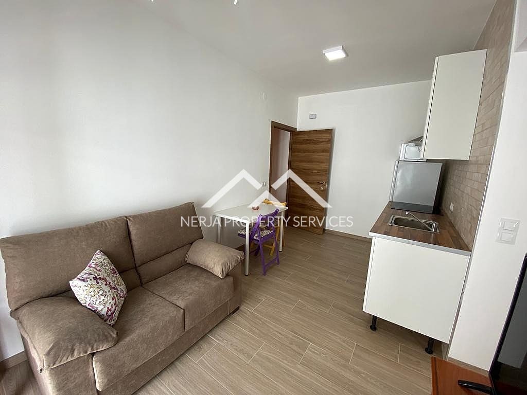 1 sovrum Lägenhet att hyra i Maro - 600 € (Ref: 7963535)