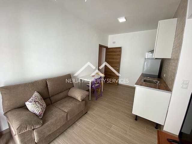 1 sovrum Lägenhet att hyra i Maro, Nerja - 600 € (Ref: 7963535)