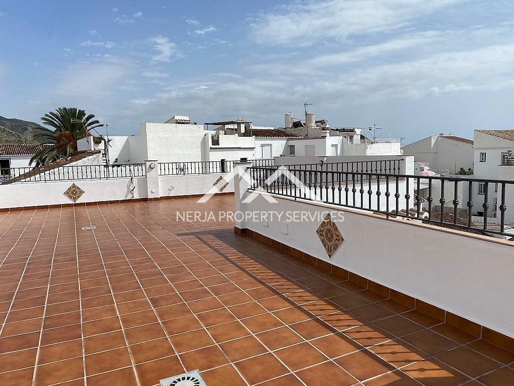 1 sovrum Lägenhet att hyra i Maro - 600 € (Ref: 7963535)