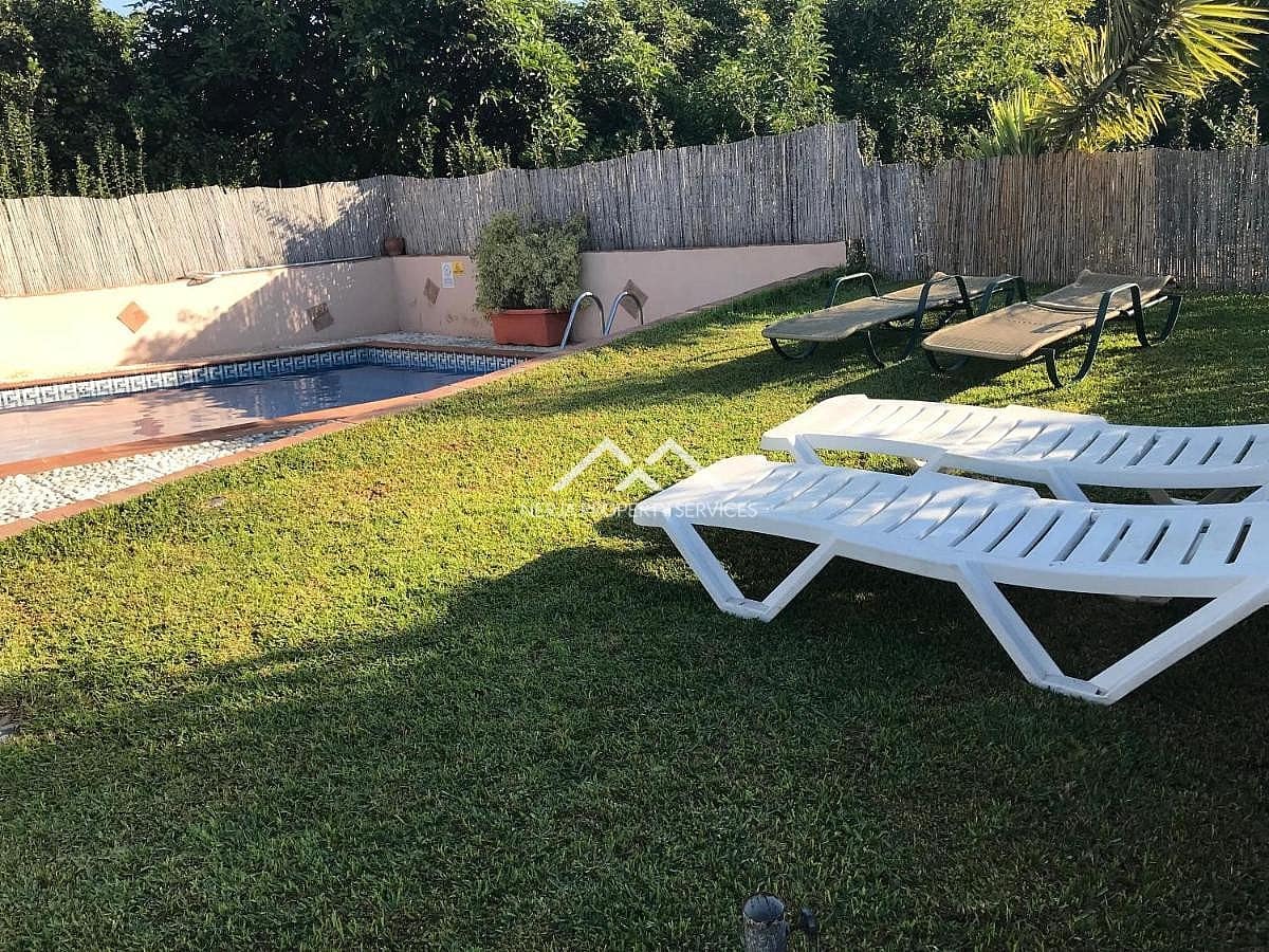 3 bedroom Villa for rent in Nerja with pool garage - € 1,850 (Ref: 8022754)