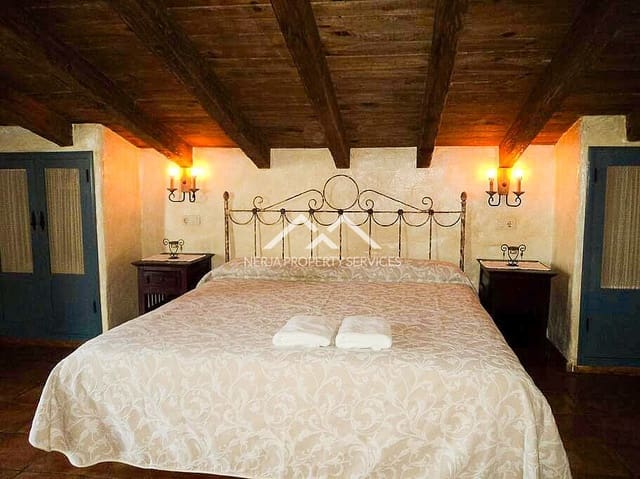 3 slaapkamer Villa te huur in Frigiliana met zwembad garage - € 1.400 (Ref: 8024916)