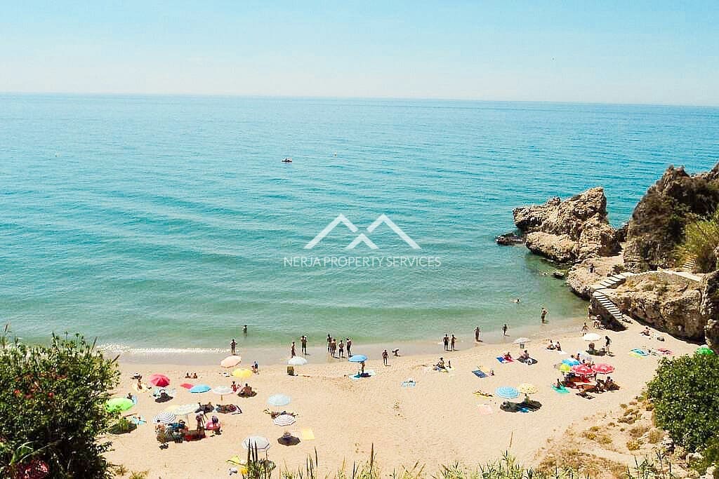 3 slaapkamer Villa te huur in Frigiliana met zwembad garage - € 1.400 (Ref: 8024916)