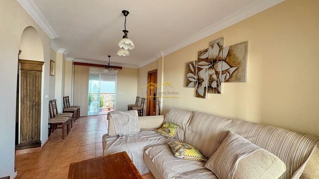 4 sovrum Villa till salu i Centro, Nerja med garage - 495 000 € (Ref: 8083166)