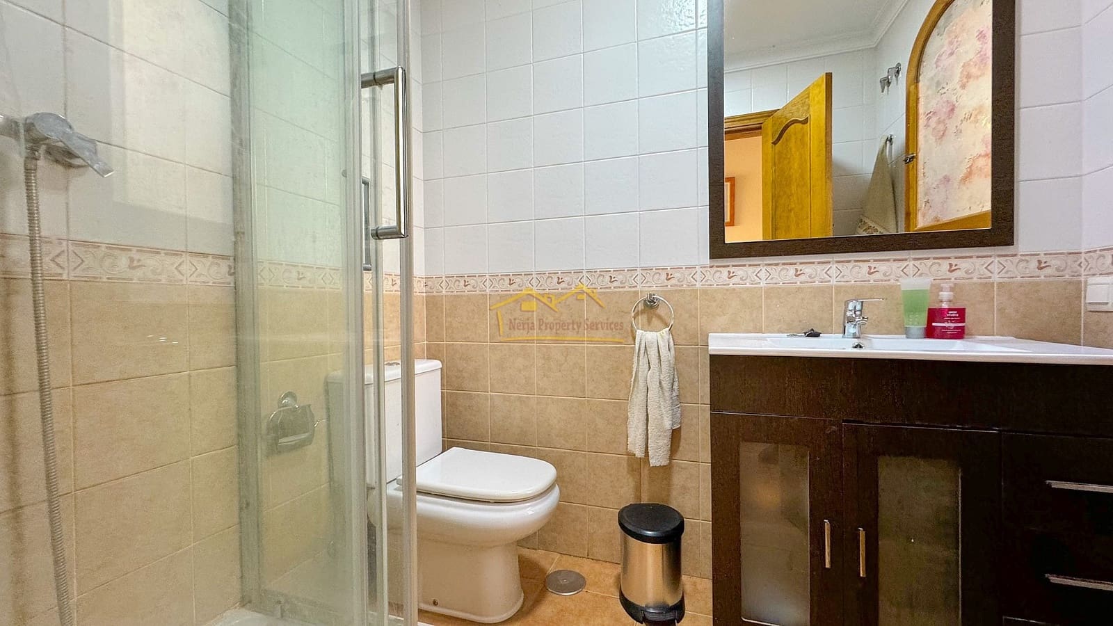 4 soverom Villa til salgs i Nerja med garasje - € 495 000 (Ref: 8083166)