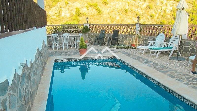 3 bedroom Villa for rent in Frigiliana with pool garage - € 1,500 (Ref: 8086170)