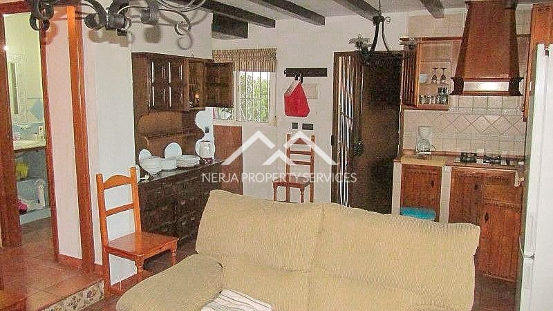 3 bedroom Villa for rent in Frigiliana with pool garage - € 1,500 (Ref: 8086170)