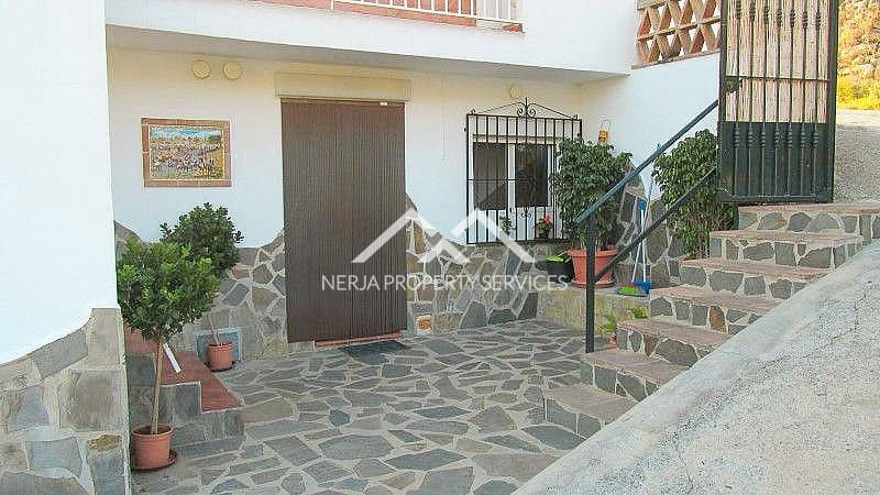 3 bedroom Villa for rent in Frigiliana with pool garage - € 1,500 (Ref: 8086170)