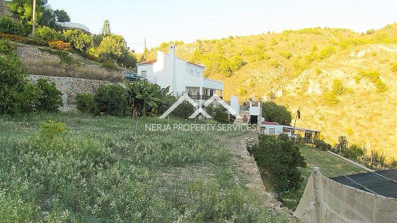 3 bedroom Villa for rent in Frigiliana with pool garage - € 1,500 (Ref: 8086170)