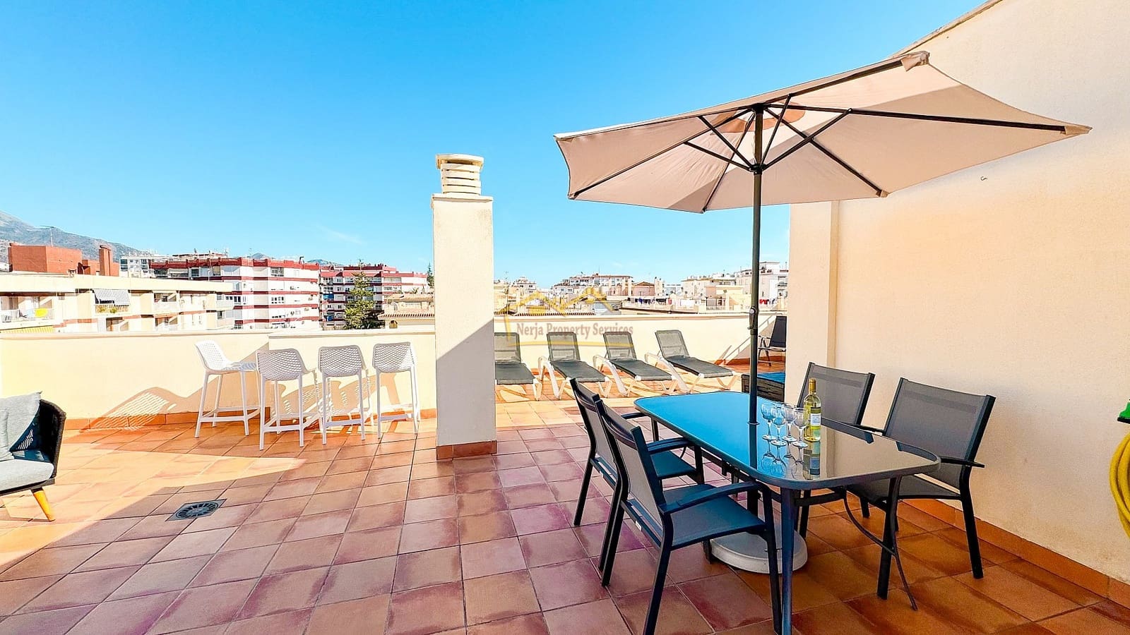 2 soverom Penthouse til salgs i Nerja - € 465 000 (Ref: 8116097)