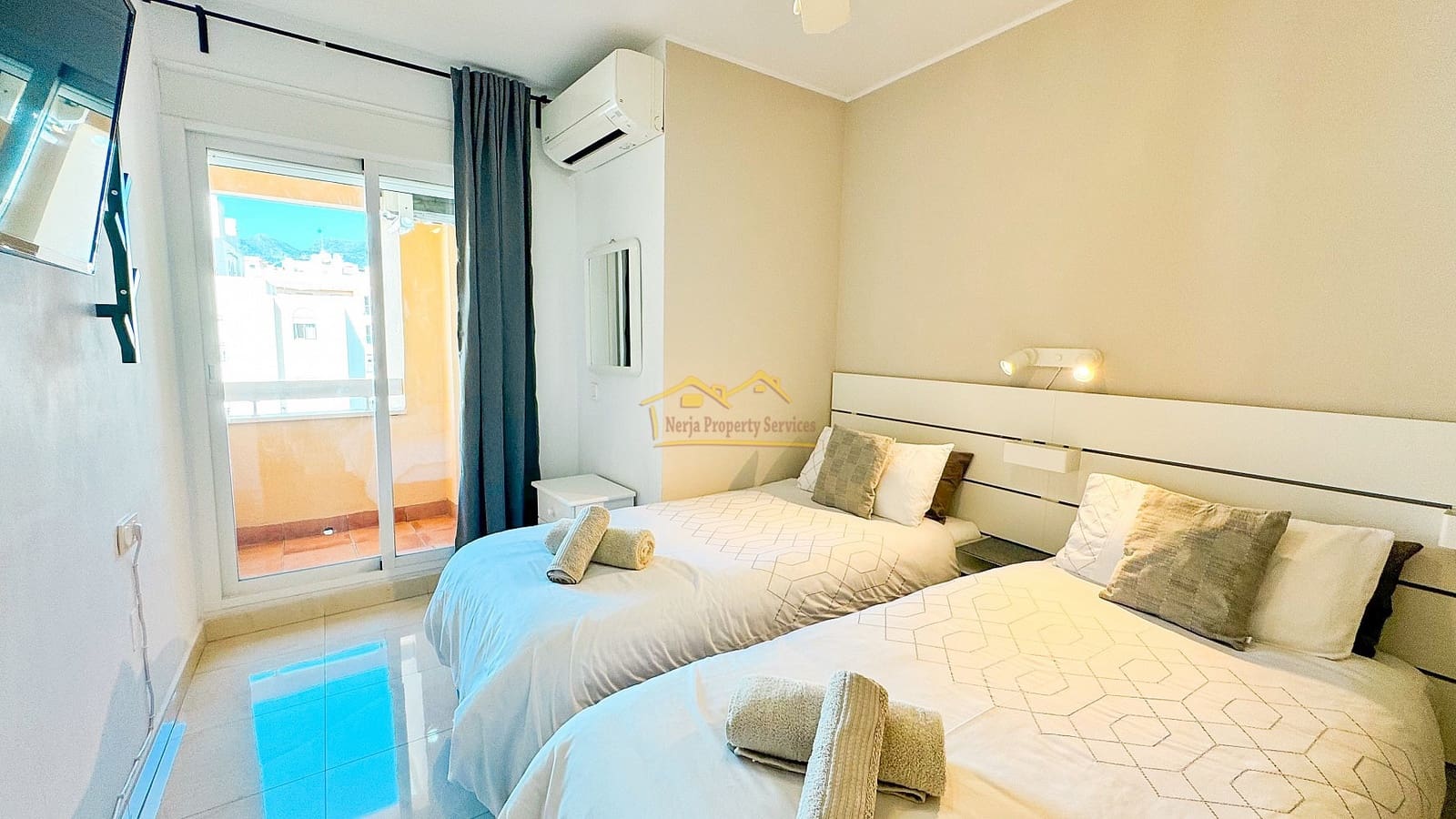 2 soverom Penthouse til salgs i Nerja - € 465 000 (Ref: 8116097)