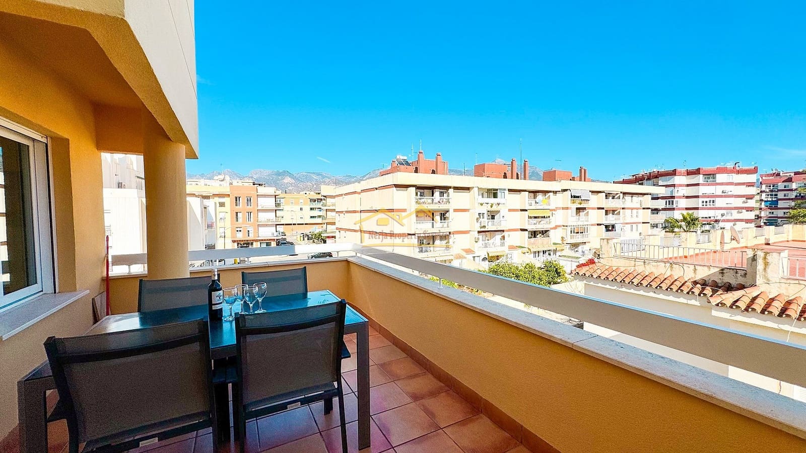 2 soverom Penthouse til salgs i Nerja - € 465 000 (Ref: 8116097)