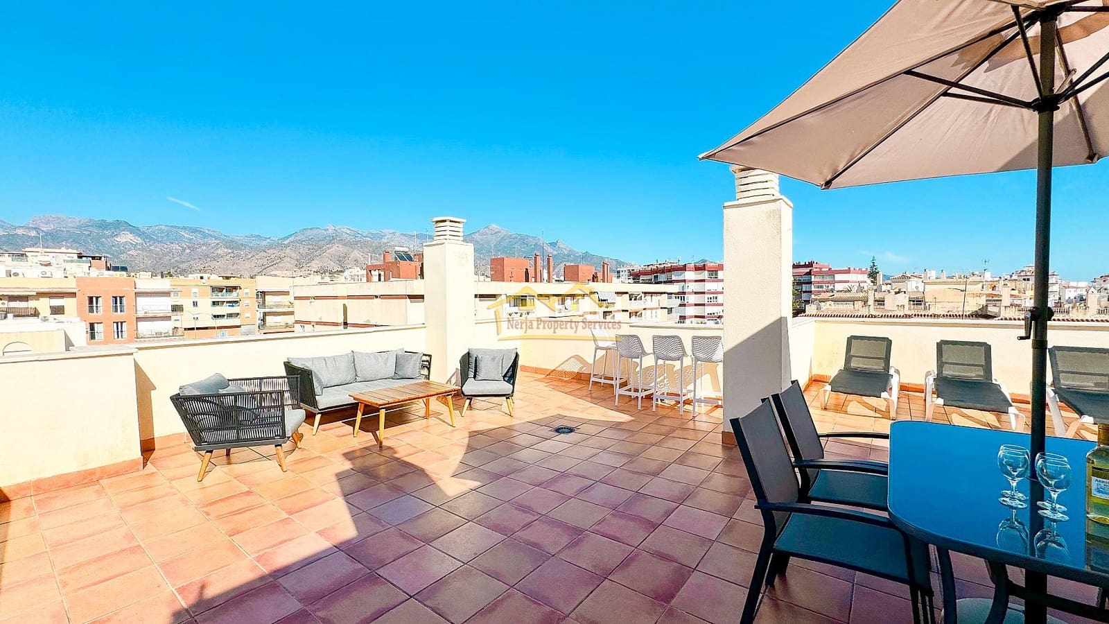 2 soverom Penthouse til salgs i Nerja - € 465 000 (Ref: 8116097)