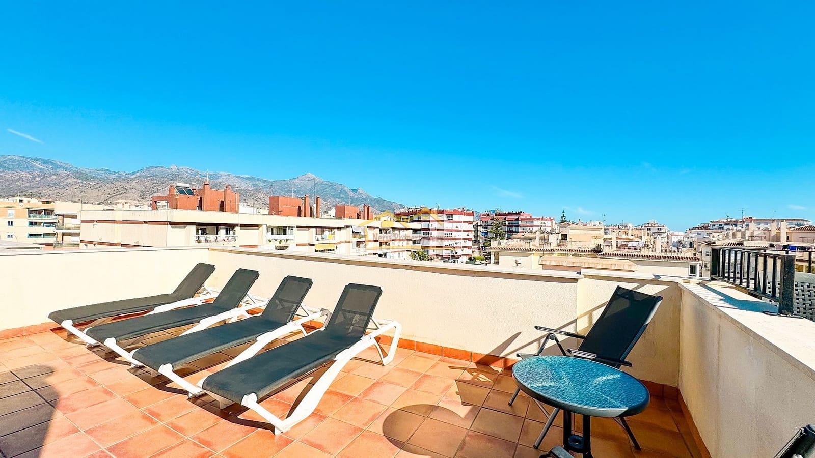 2 soverom Penthouse til salgs i Nerja - € 465 000 (Ref: 8116097)