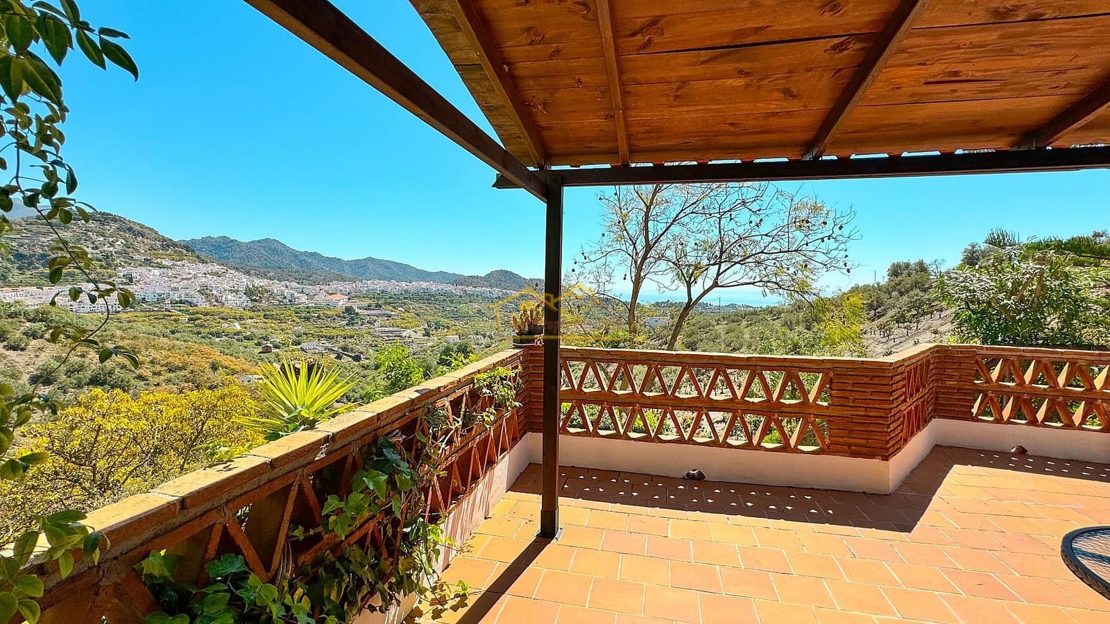 7 soveværelse Villa til salg i Frigiliana med swimmingpool garage - € 1.300.000 (Ref: 8205625)