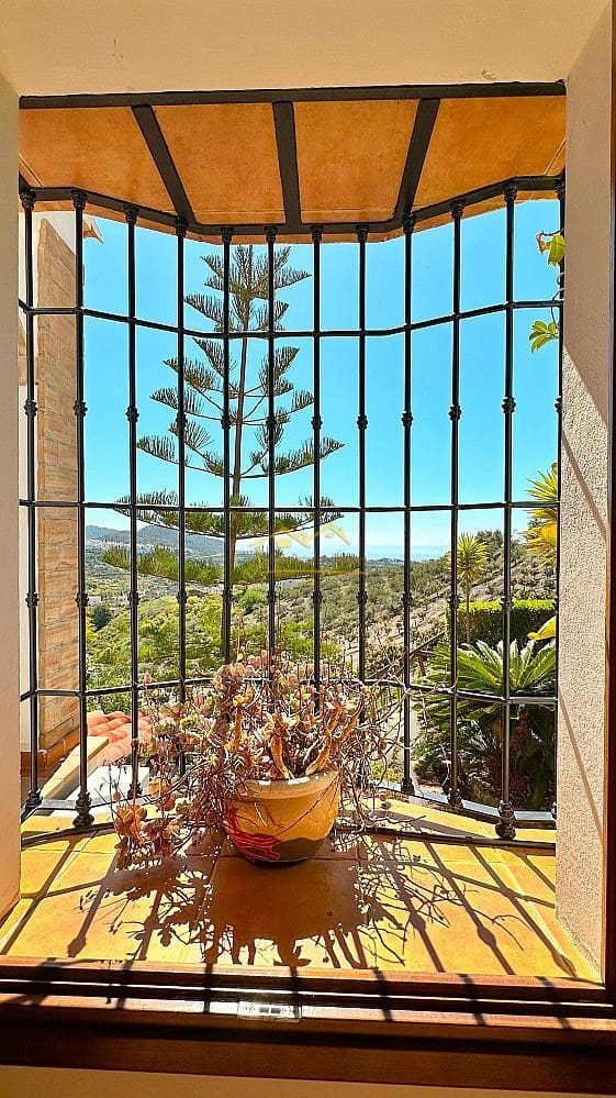 7 soveværelse Villa til salg i Frigiliana med swimmingpool garage - € 1.300.000 (Ref: 8205625)