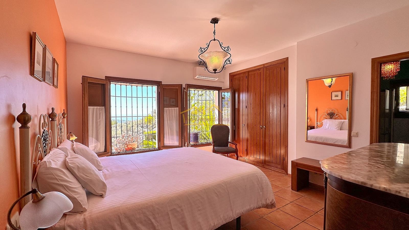 7 soveværelse Villa til salg i Frigiliana med swimmingpool garage - € 1.300.000 (Ref: 8205625)