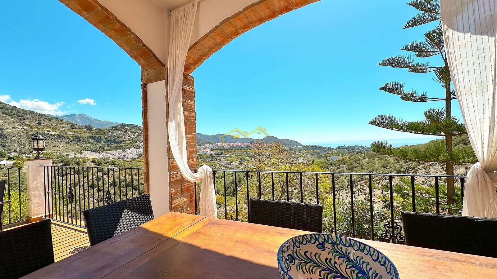 7 soveværelse Villa til salg i Frigiliana med swimmingpool garage - € 1.300.000 (Ref: 8205625)