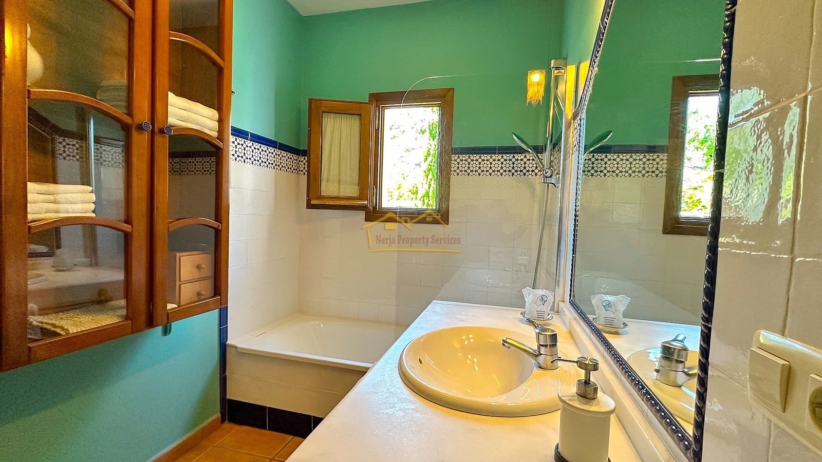 7 soveværelse Villa til salg i Frigiliana med swimmingpool garage - € 1.300.000 (Ref: 8205625)