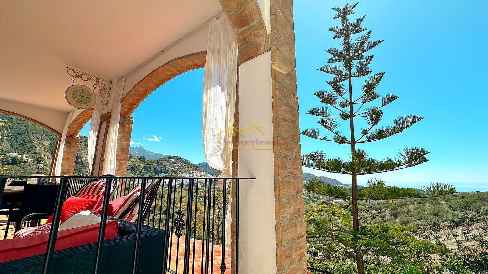 7 soveværelse Villa til salg i Frigiliana med swimmingpool garage - € 1.300.000 (Ref: 8205625)