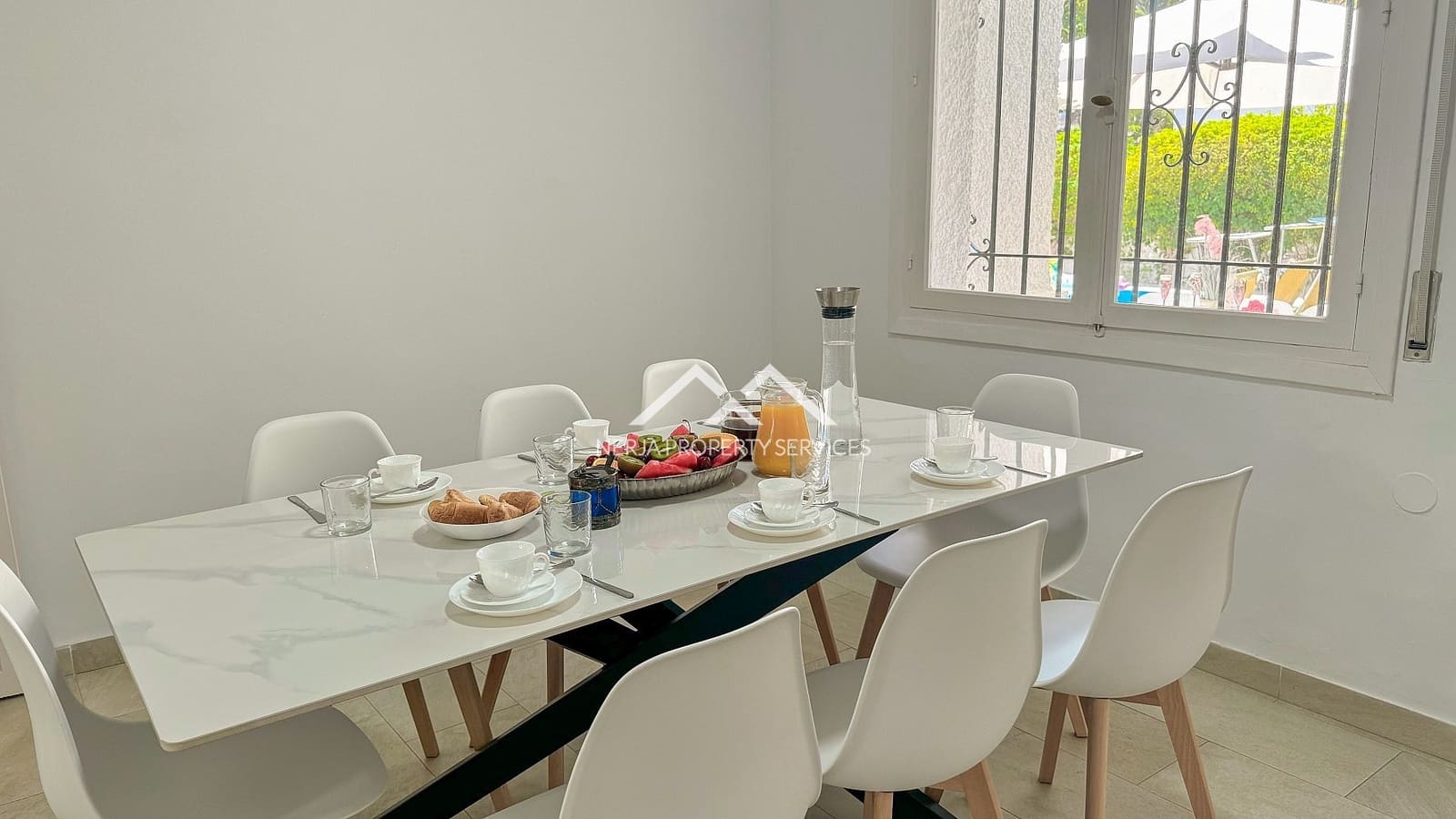 4 bedroom Townhouse for rent in Nerja with pool garage - € 3,100 (Ref: 8316908)