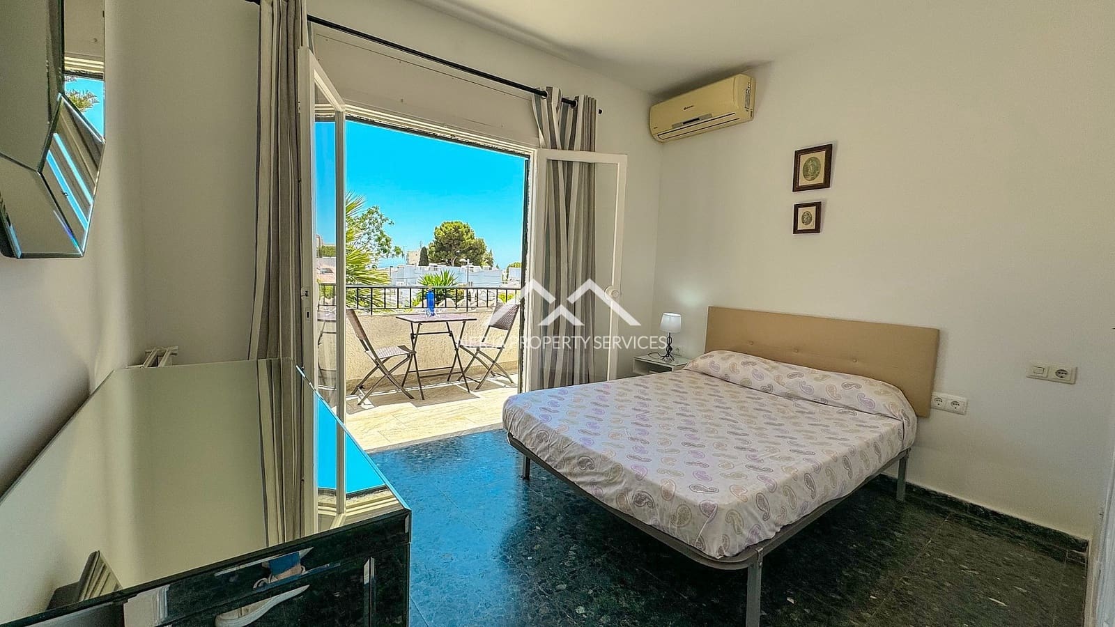 4 bedroom Townhouse for rent in Nerja with pool garage - € 3,100 (Ref: 8316908)