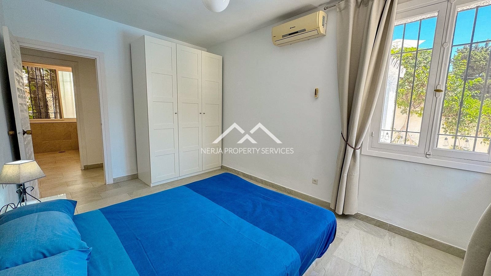 4 bedroom Townhouse for rent in Nerja with pool garage - € 3,100 (Ref: 8316908)