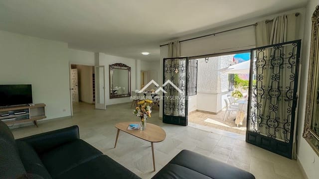 4 bedroom Townhouse for rent in Centro, Nerja with pool garage - € 3,100 (Ref: 8316908)