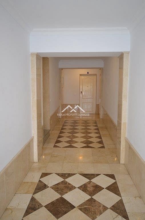 2 slaapkamer Appartement te huur in Nerja met zwembad - € 900 (Ref: 8317051)