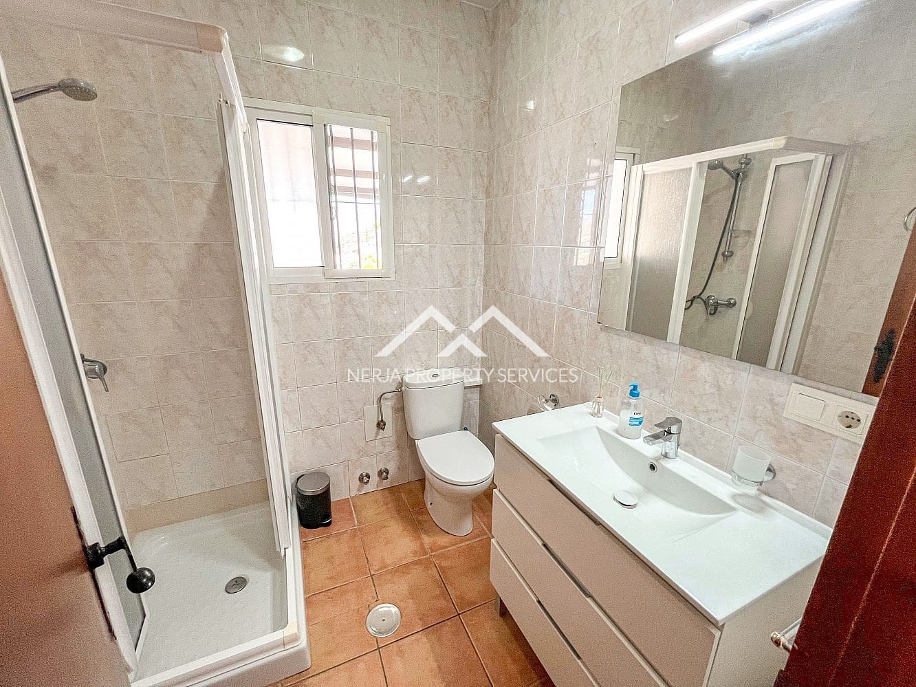 3 sovrum Villa att hyra i Torrox med pool garage - 1 600 € (Ref: 8370011)