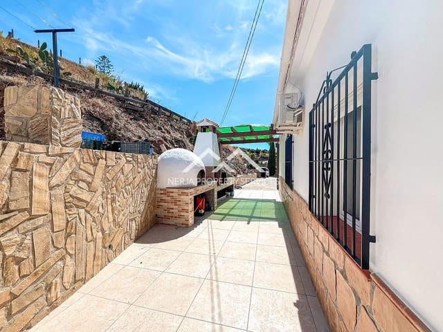 3 sovrum Villa att hyra i Torrox Pueblo, Torrox med pool garage - 1 600 € (Ref: 8370011)