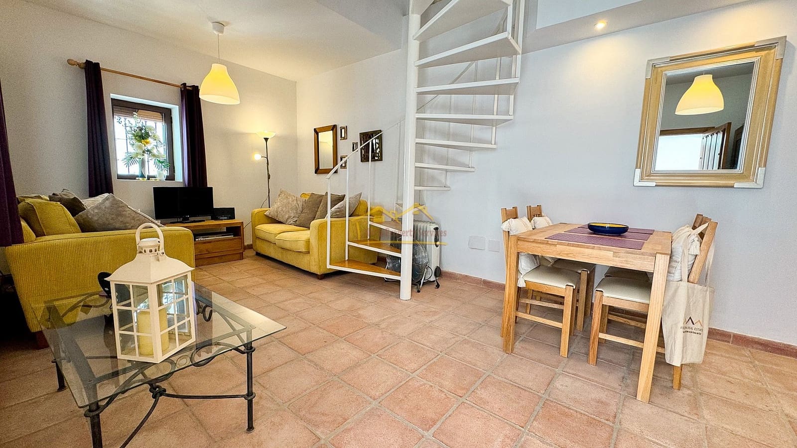 2 soveværelse Byhus til salg i Frigiliana - € 229.000 (Ref: 8375030)