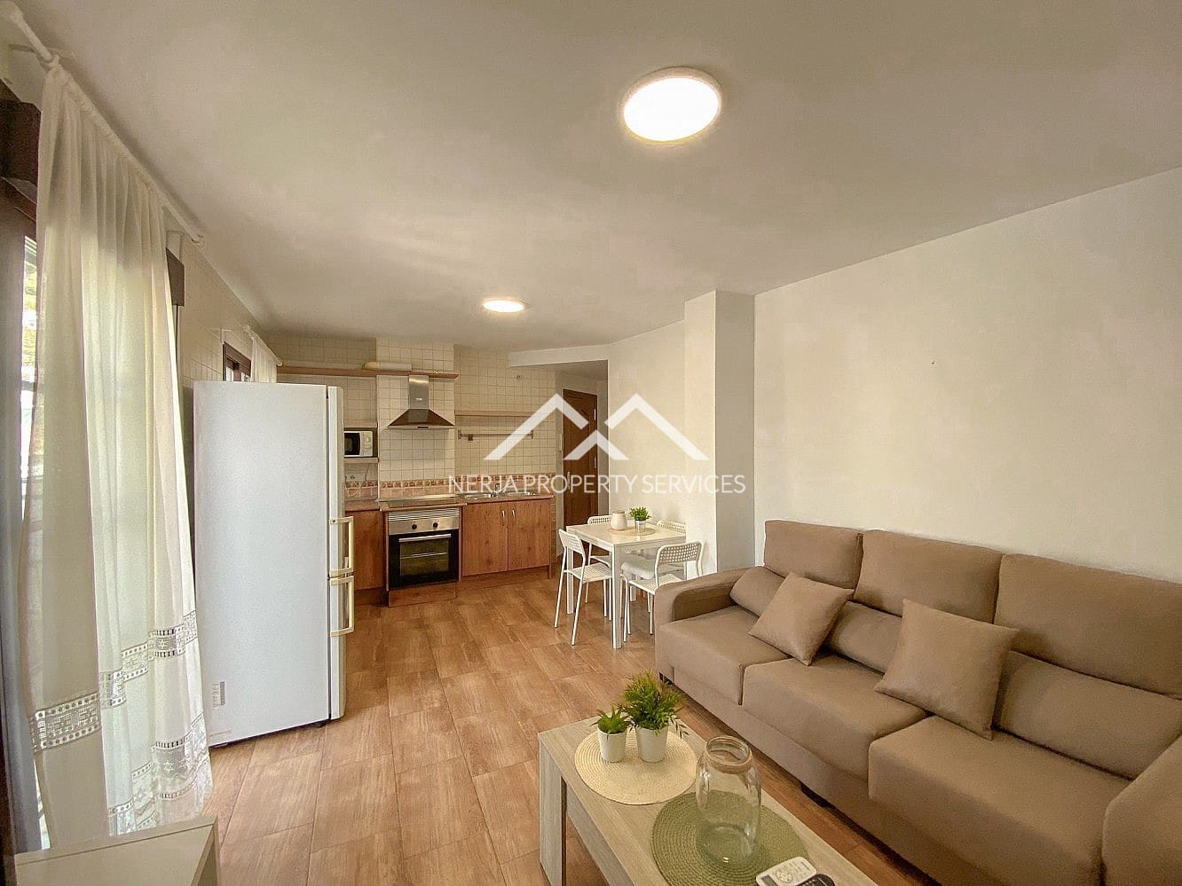 2 bedroom Apartment for rent in Frigiliana - € 750 (Ref: 8416307)