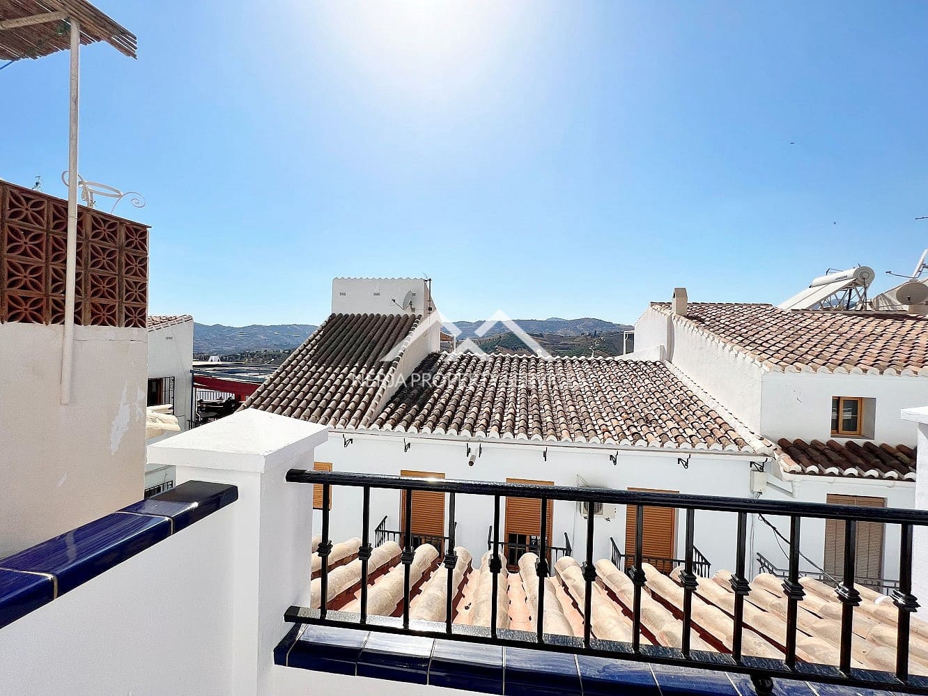 2 bedroom Apartment for rent in Frigiliana - € 750 (Ref: 8416307)