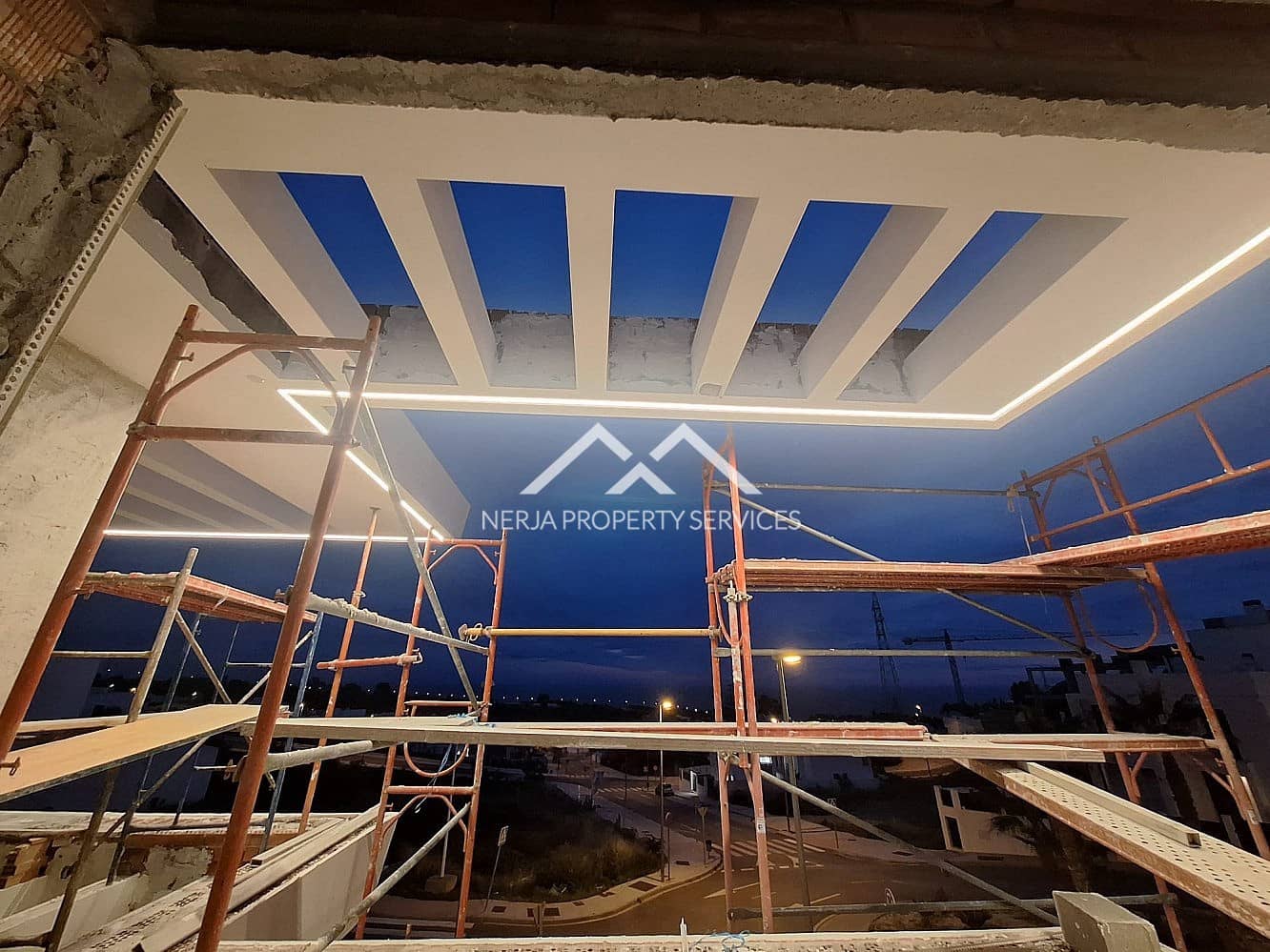 3 makuuhuone Huvila myytävänä paikassa Nerja mukana uima-altaan - 1 015 000 € (Ref: 8421738)