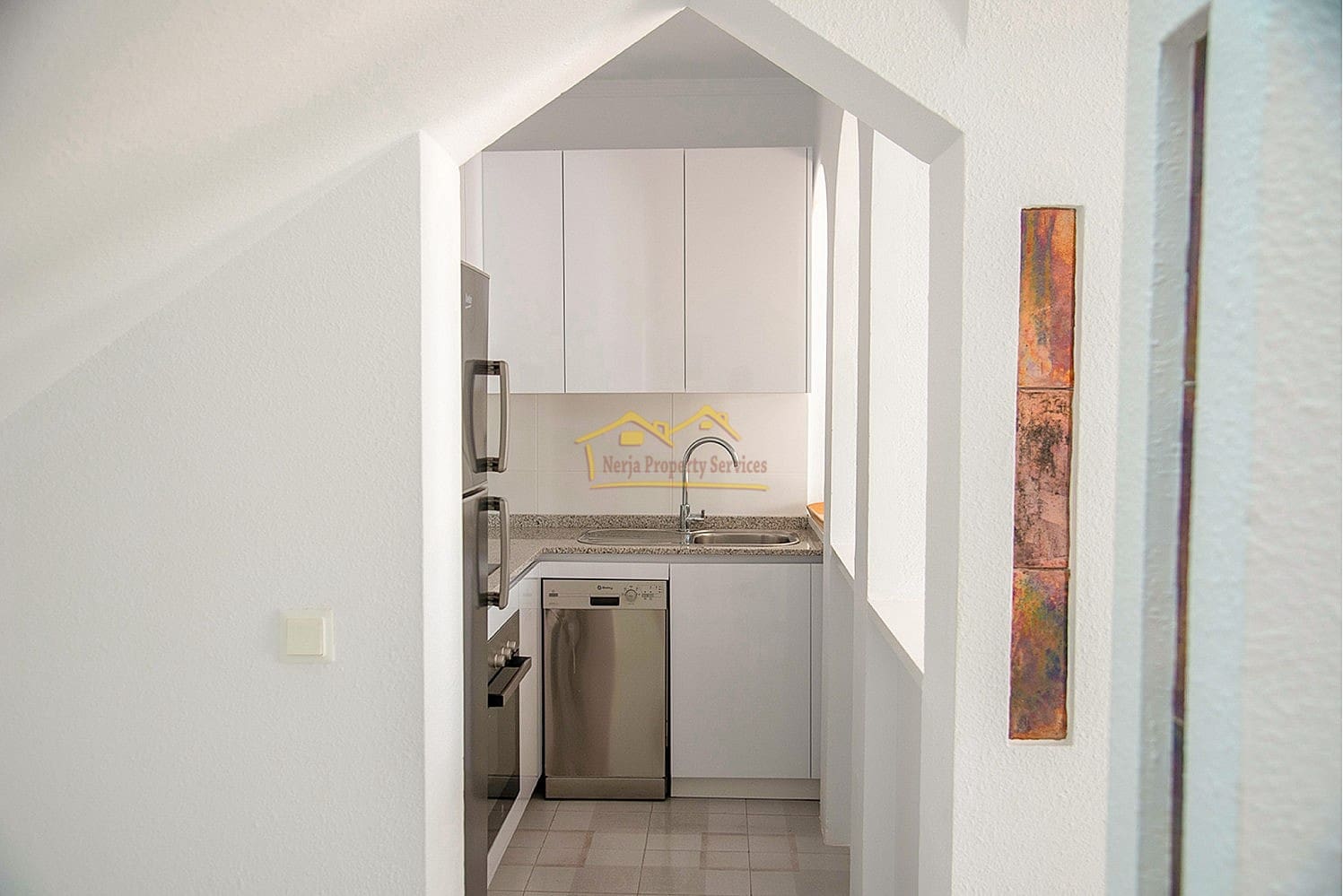 3 soveværelse Byhus til salg i Nerja med swimmingpool garage - € 390.000 (Ref: 8451018)