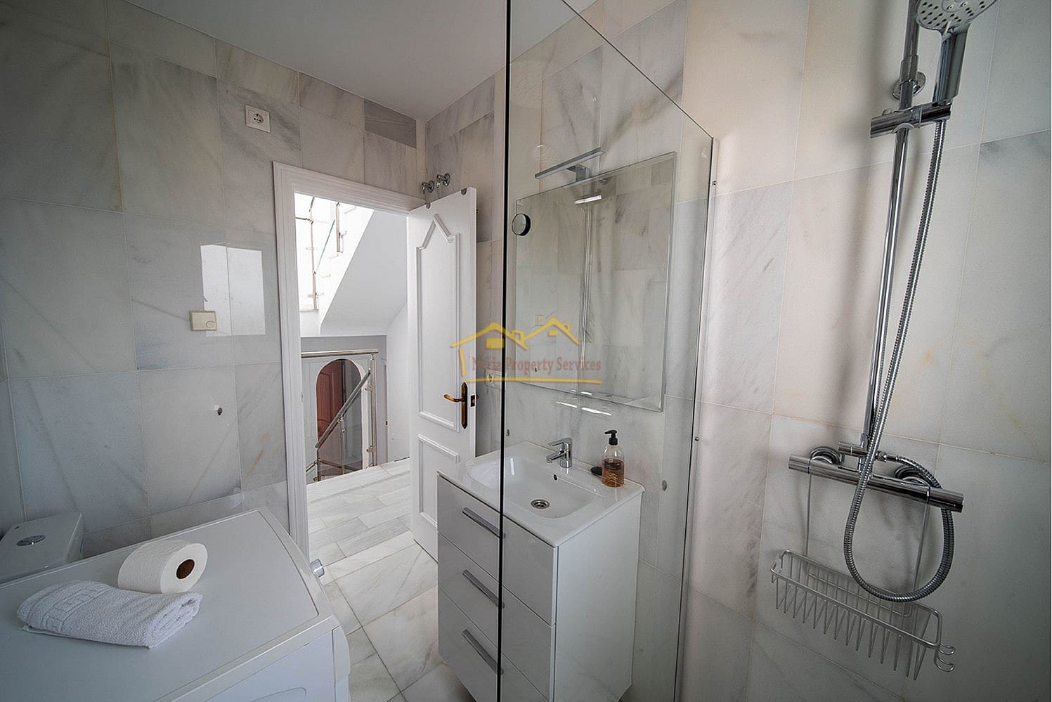 3 soveværelse Byhus til salg i Nerja med swimmingpool garage - € 390.000 (Ref: 8451018)