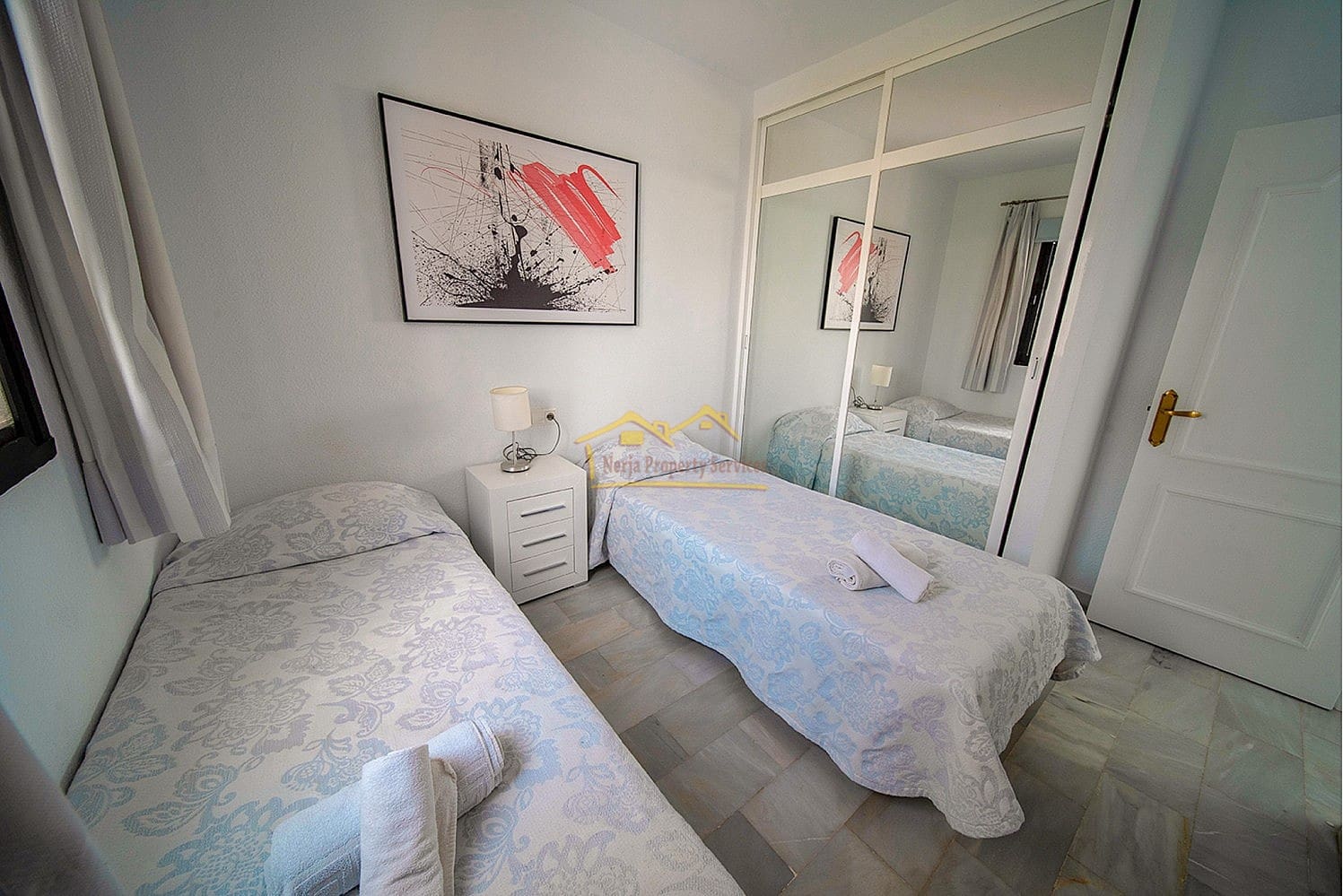 3 soveværelse Byhus til salg i Nerja med swimmingpool garage - € 390.000 (Ref: 8451018)