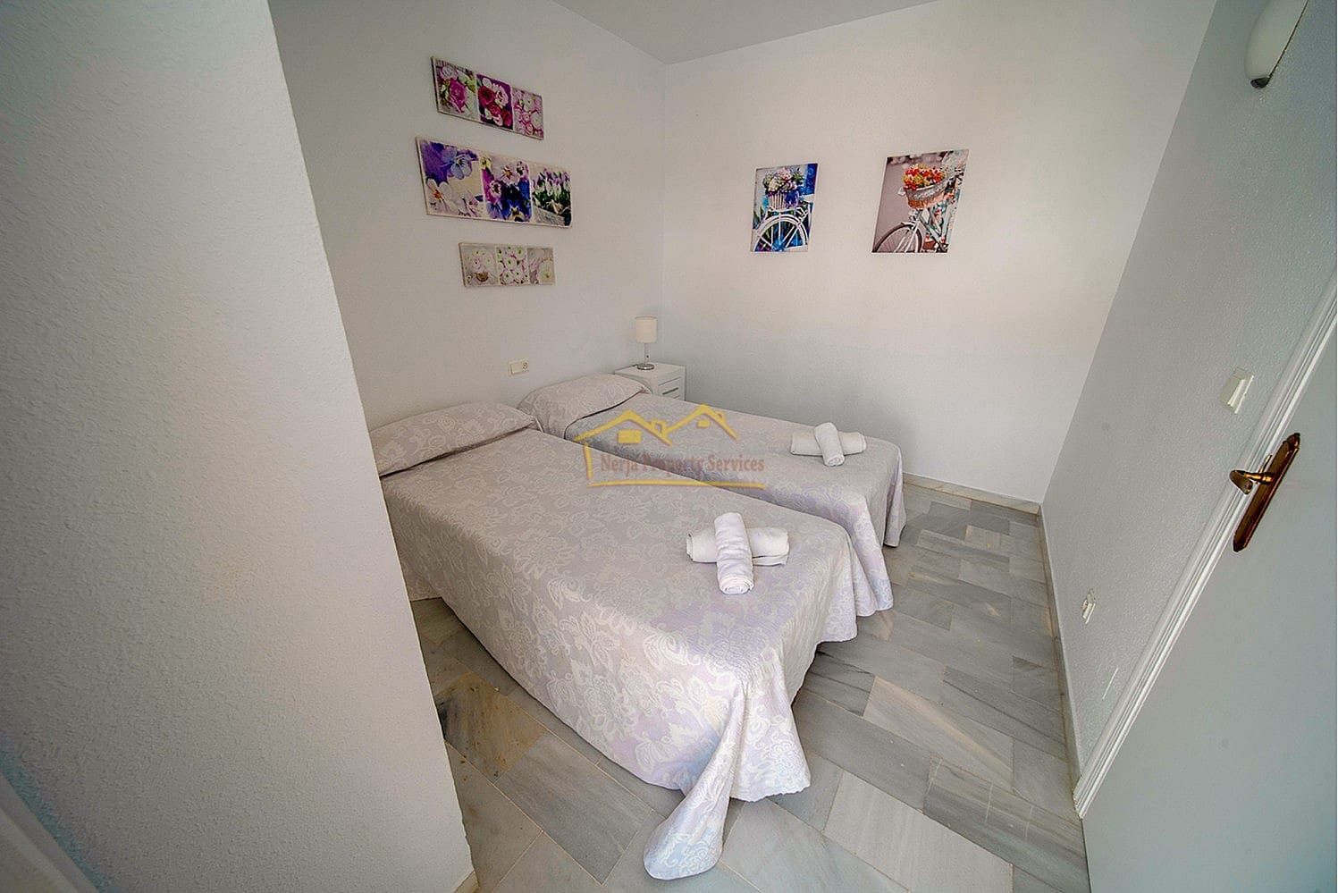 3 soveværelse Byhus til salg i Nerja med swimmingpool garage - € 390.000 (Ref: 8451018)