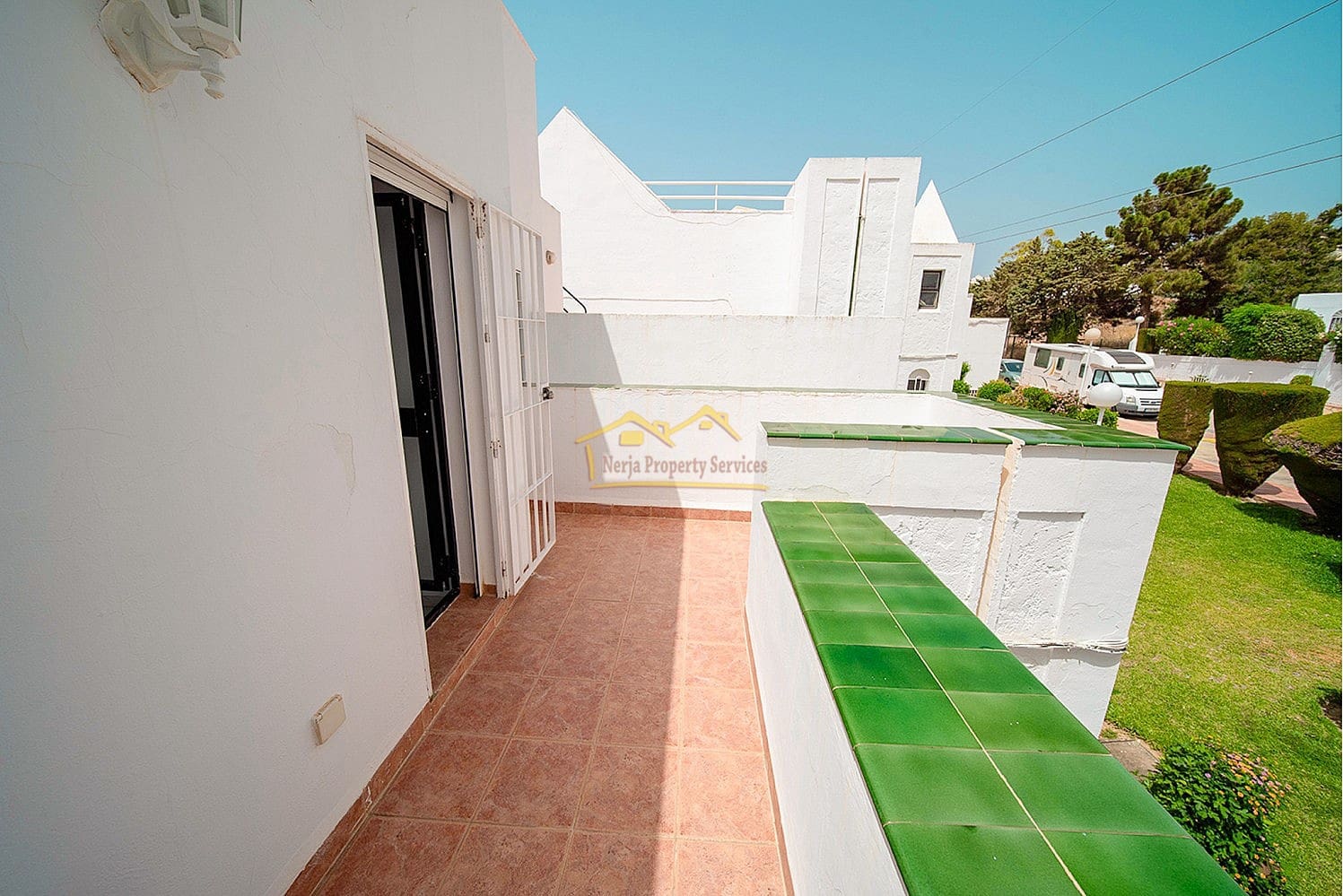 3 soveværelse Byhus til salg i Nerja med swimmingpool garage - € 390.000 (Ref: 8451018)