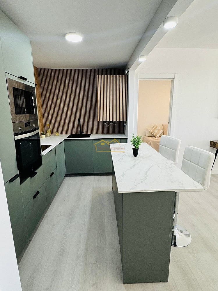 3 soveværelse Lejlighed til salg i Nerja med swimmingpool garage - € 420.000 (Ref: 8470555)